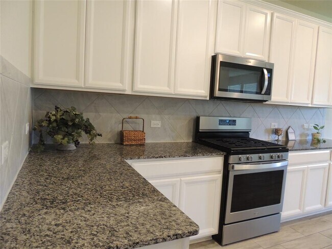 Building Photo - 241 Cascata Way