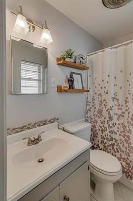 Building Photo - 720 Chisholm Trail