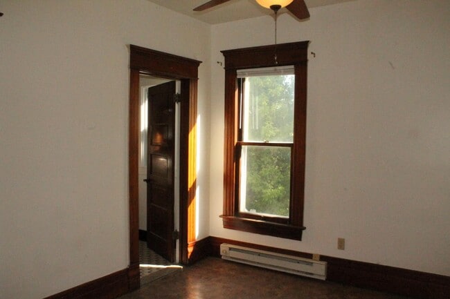 Building Photo - 3803 Military St