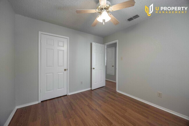 Building Photo - What's special