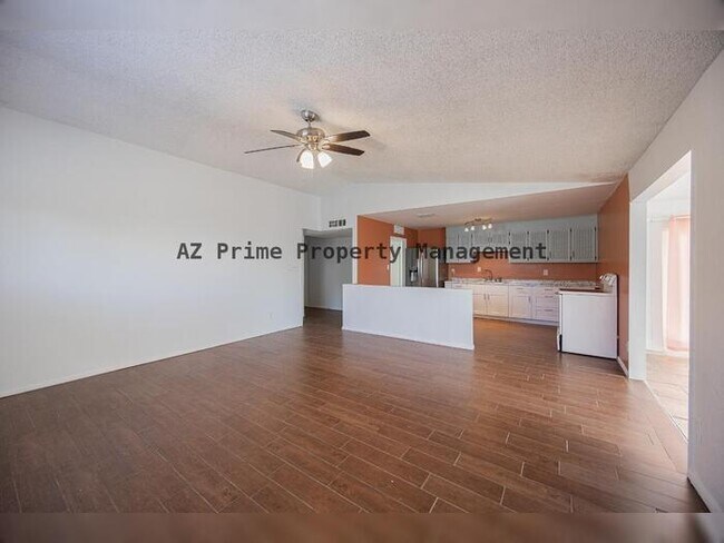 Building Photo - 3629 E Blanche Dr