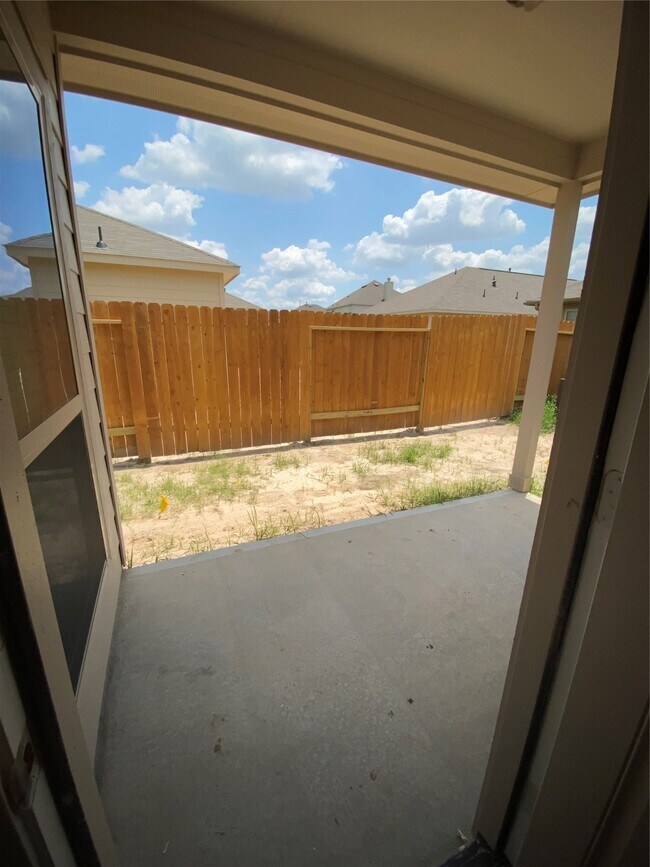 Building Photo - 21807 Barred Owl Dr
