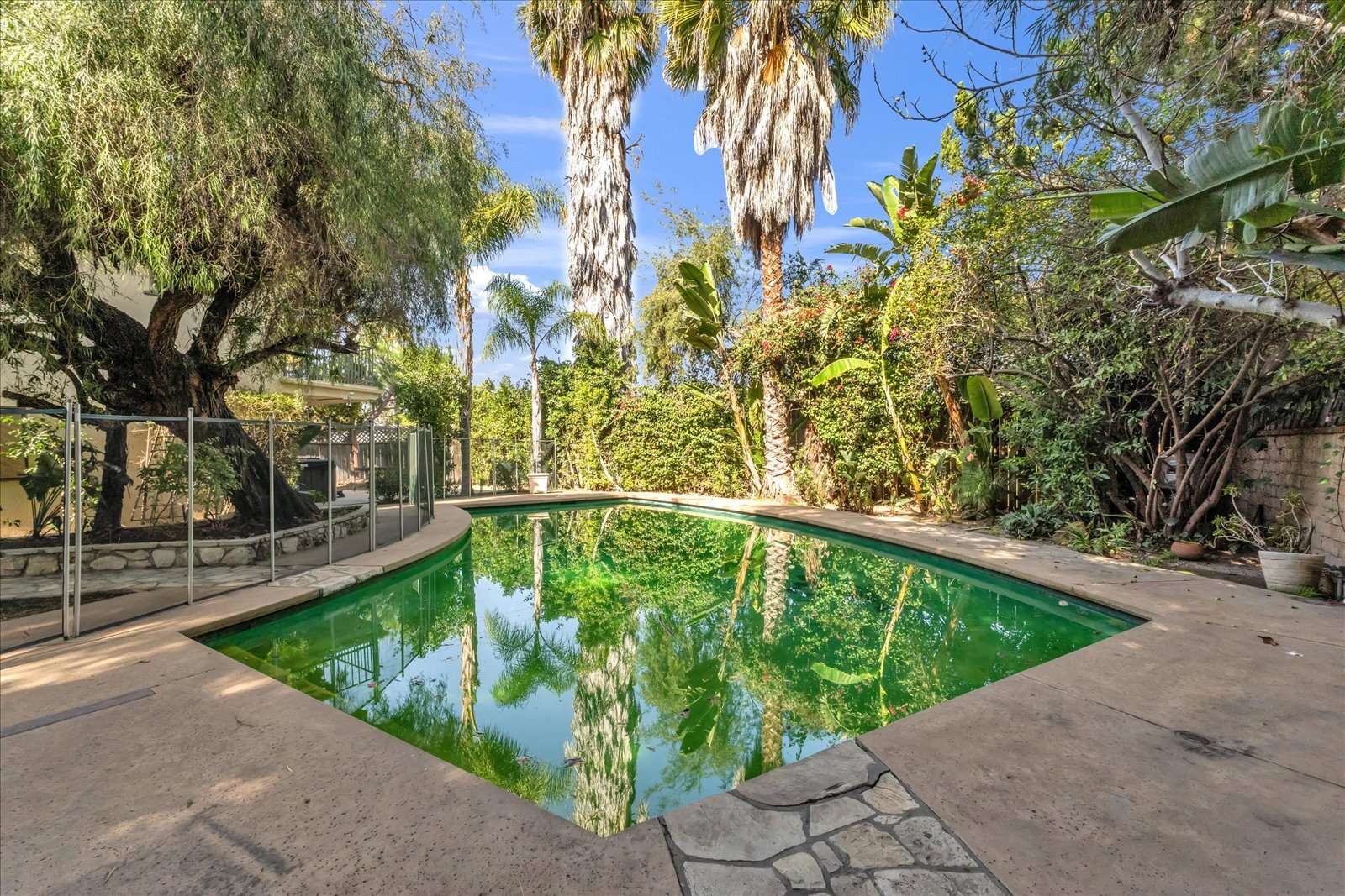 Building Photo - 16553 Hartsook St