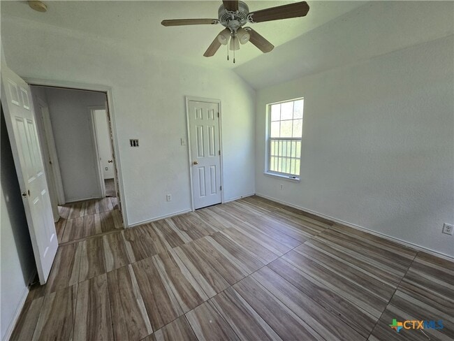 Building Photo - 761 Sheffield Rd