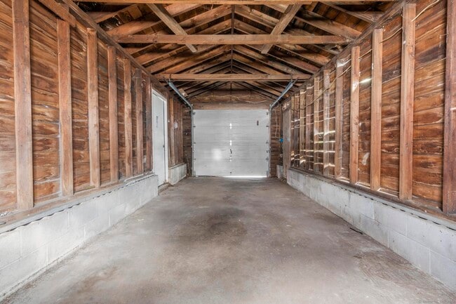 Building Photo - 267 N Washington St