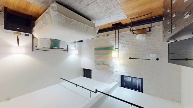 Building Photo - 19 Stanhope St