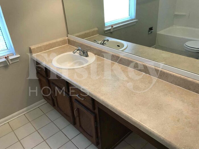 Building Photo - 5438 Winslow Crossing N