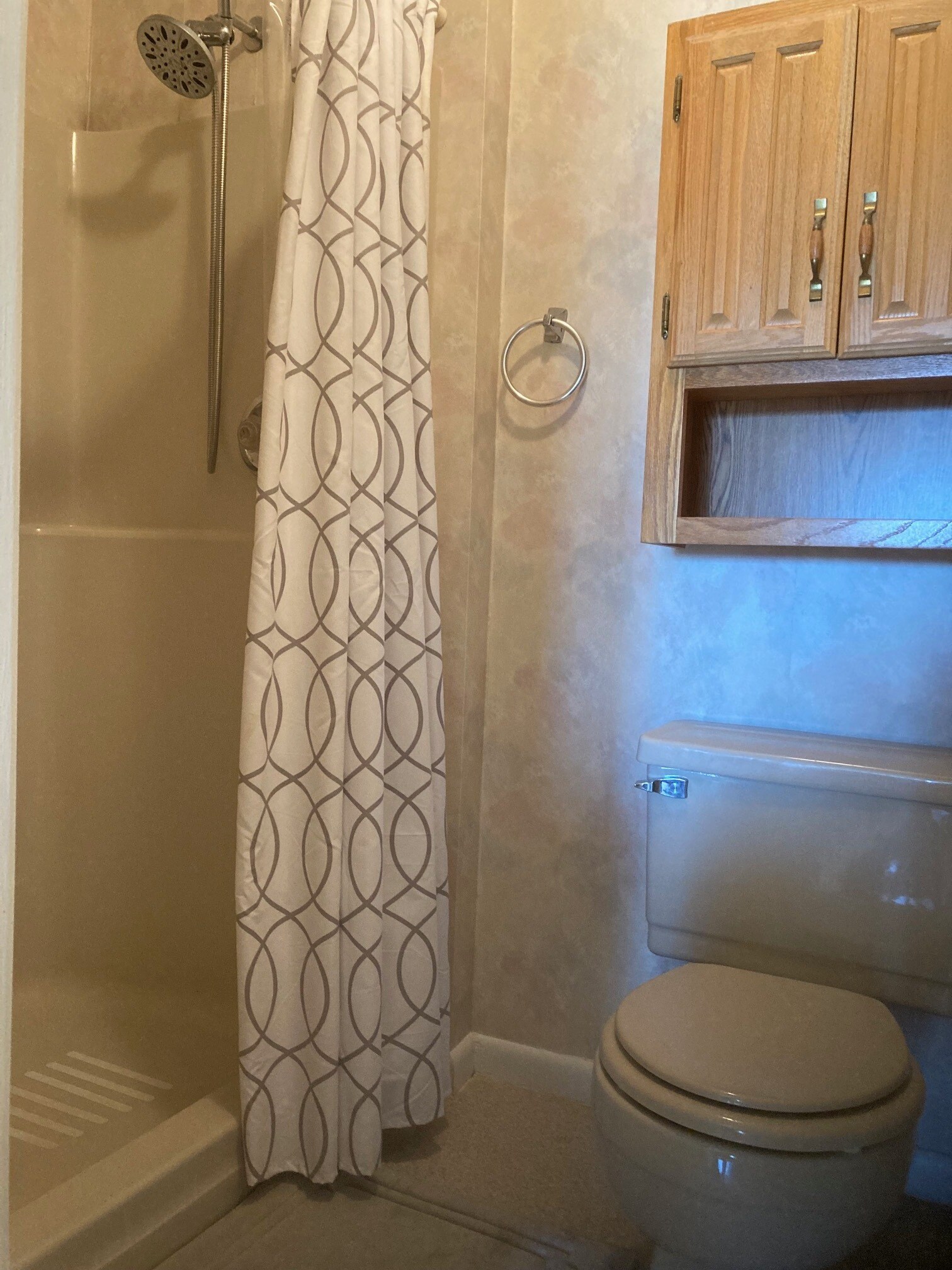 Master bath - 301 Village Rd