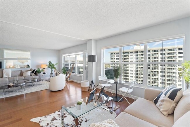 Building Photo - 3500 Galt Ocean Dr