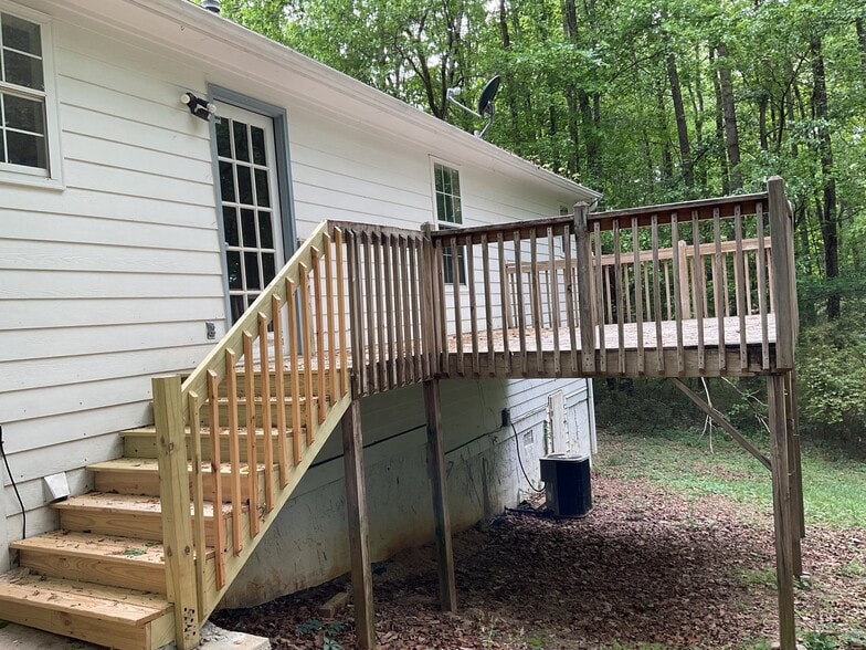 Building Photo - 222 Shadow Wood Dr