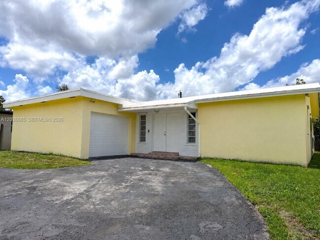 Building Photo - 11711 NW 29th St