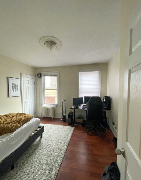 Building Photo - 41 Parker Hill Ave