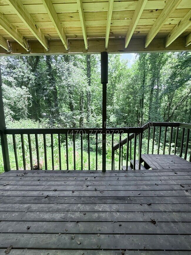 Building Photo - 4030 Hidden Hollow Dr