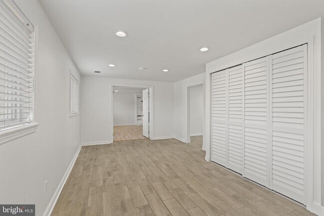 Building Photo - 139 Adrienne Ave