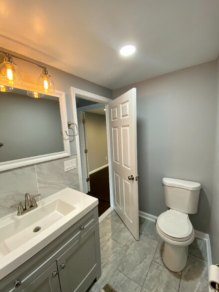 Building Photo - 1165 Cleveland St