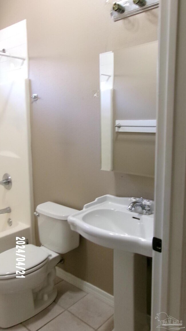 Building Photo - 7322 Mangum Dr