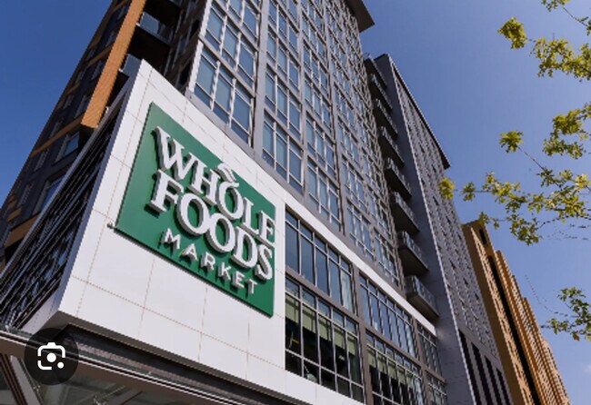 Building Photo - 1423 K St SE