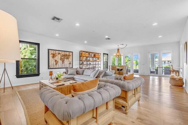 Building Photo - 11663 Sunrise View Ln