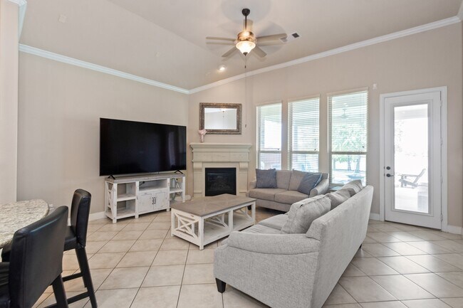 Building Photo - 20214 Parker Bend Ln