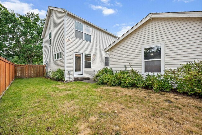 Building Photo - Cozy DuPont Home with Fenced Yard, 2-Car Garage & Minutes to JBLM!