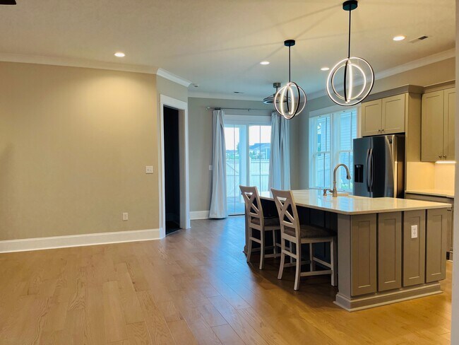 Building Photo - 311 Clift Home Pl Dr