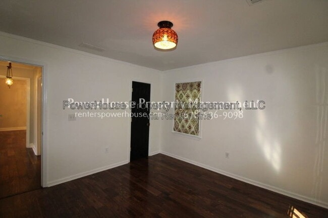 Building Photo - 4017 Doral Dr