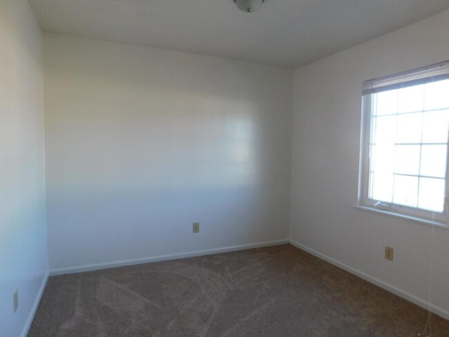 Building Photo - 2312 Indian Dr