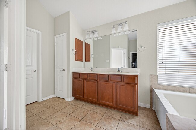Building Photo - 4531 Ferndale Meadows Dr