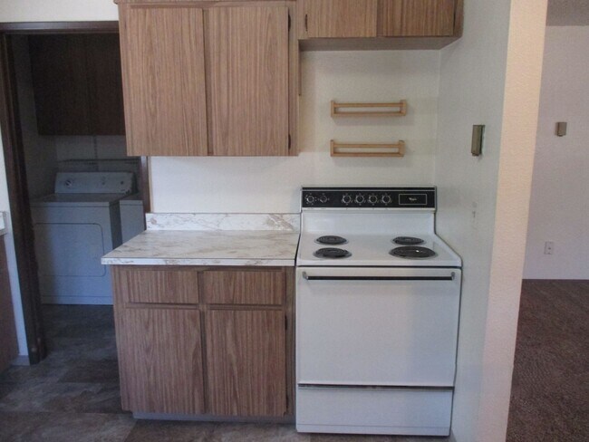 Building Photo - Paige - 13104