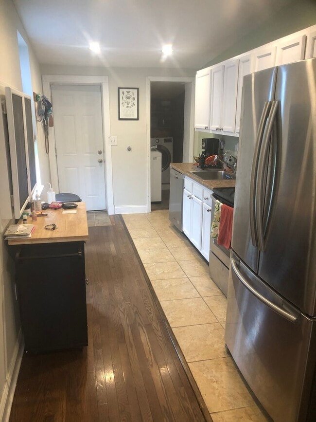 Building Photo - One Block From The Avenue! Perfect 2-Bedro...