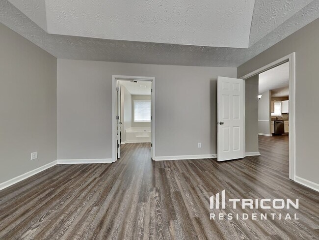 Building Photo - 4194 Riverbank Ct
