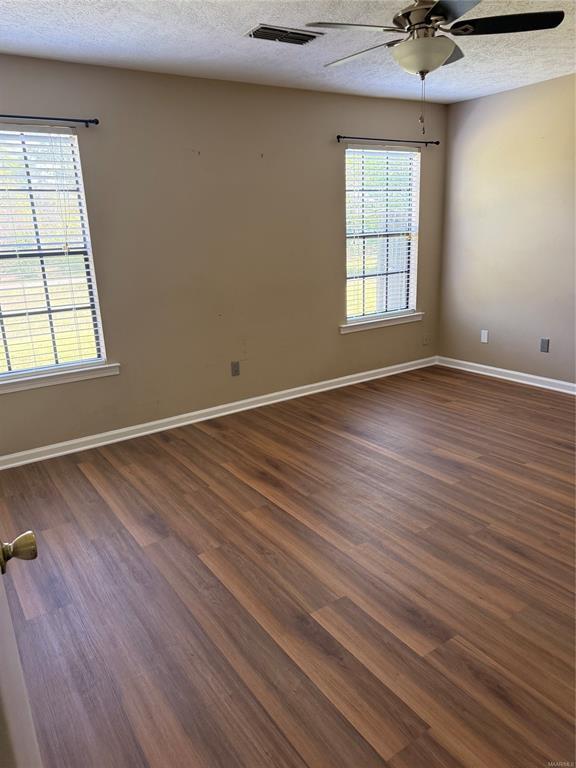 Building Photo - 215 Gardner Rd