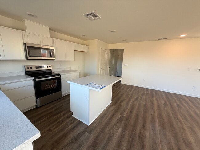 Building Photo - 831 Congaree Ln