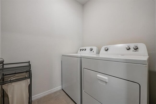 Building Photo - 10210 Golden Light Ct