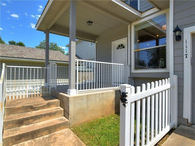 Building Photo - 1117 Rawhide Trail