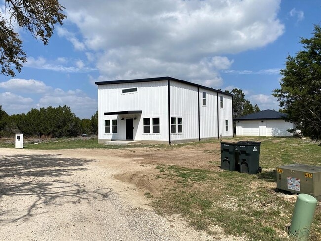 Building Photo - 31 Heathrow Ln