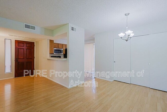 Building Photo - 9355 N 91st St