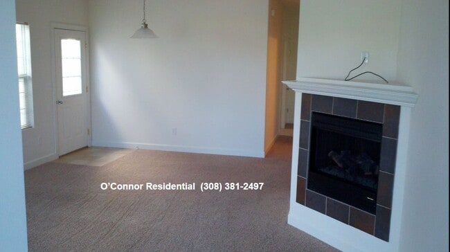 Building Photo - 2650 Brennen Ln