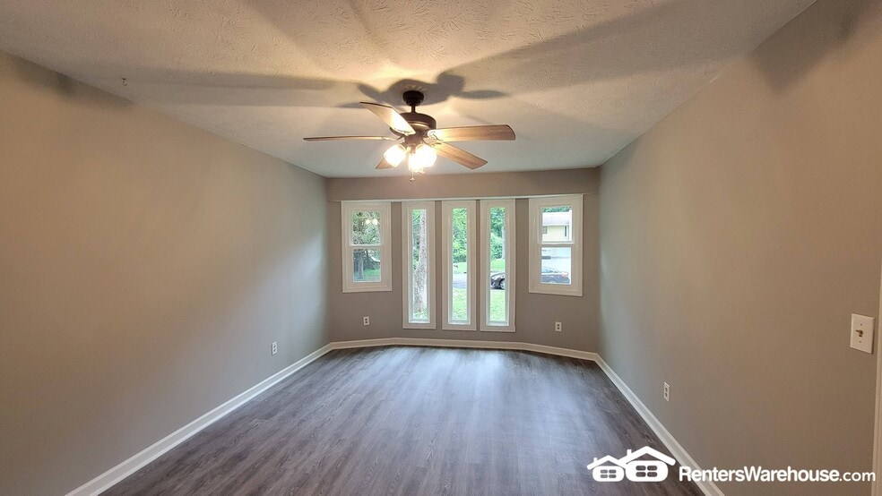 Building Photo - 3039 Jonathan Ct SW