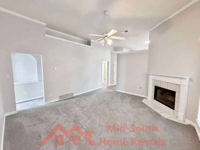 Building Photo - 2150 Berry Bush Ln