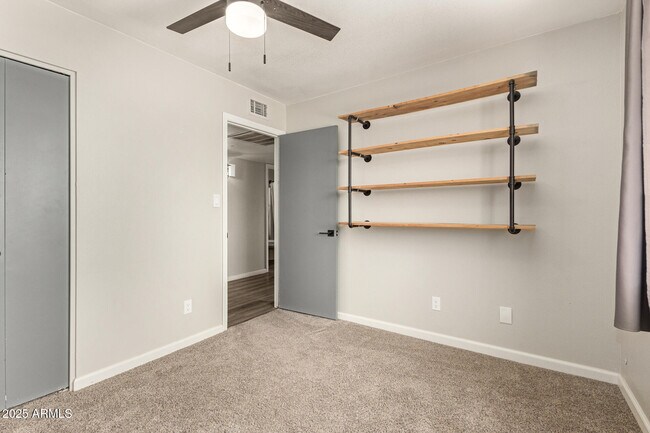 Building Photo - 3713 W Villa Rita Dr