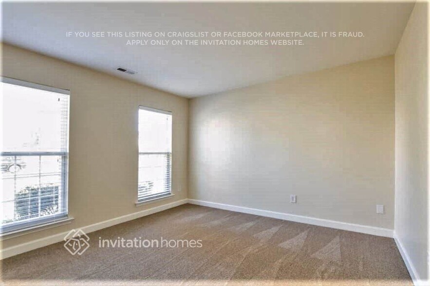 Building Photo - 160 Elrosa Rd