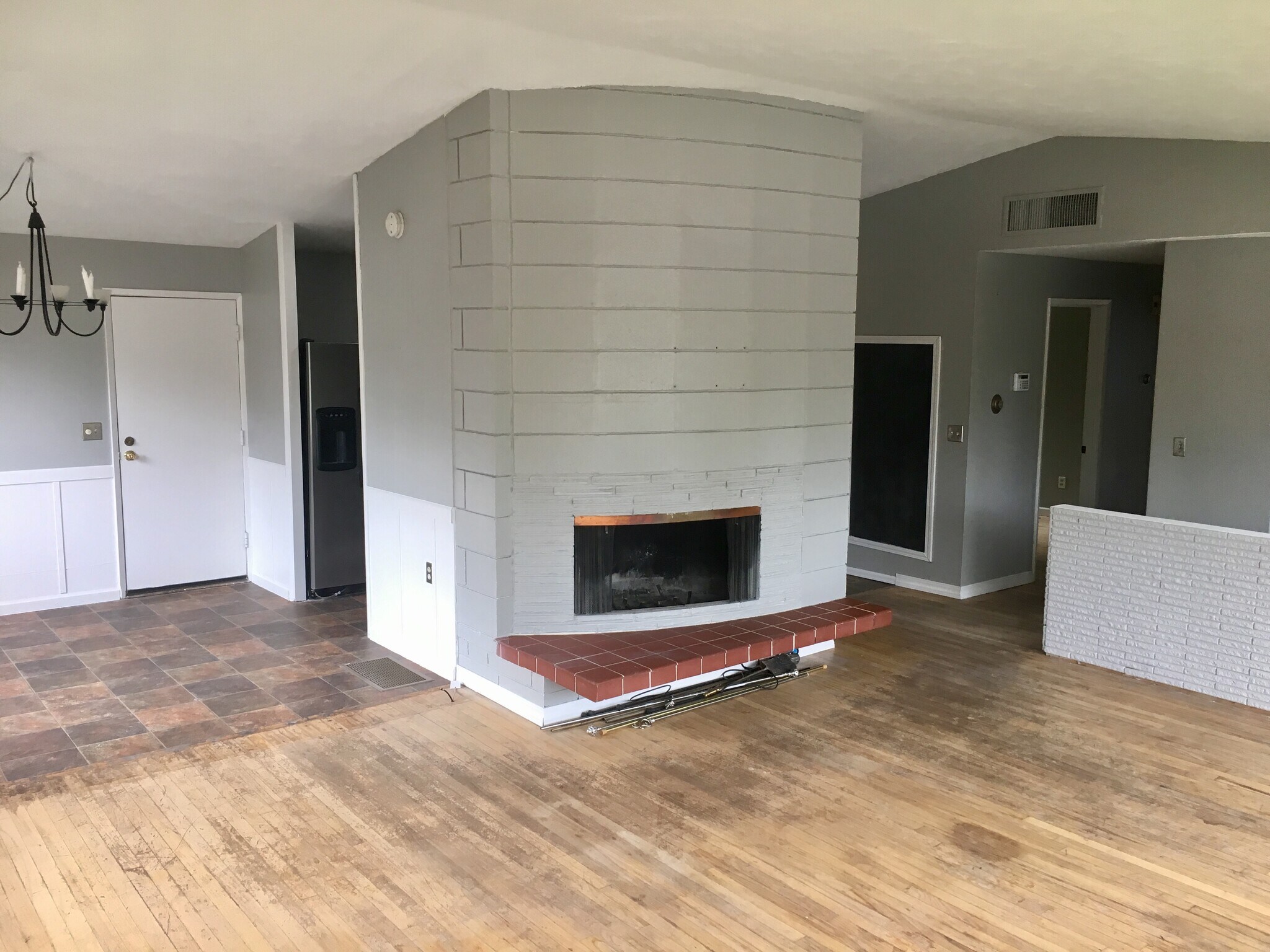 Upstairs Living Room - 3512 East Ben Burr Boulevard