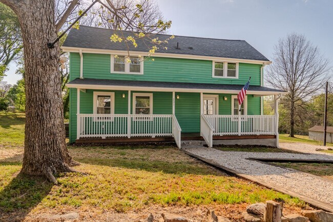 Building Photo - 231 Broadway St