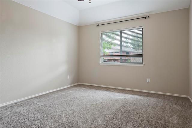 Building Photo - 2700 Timberwood Dr