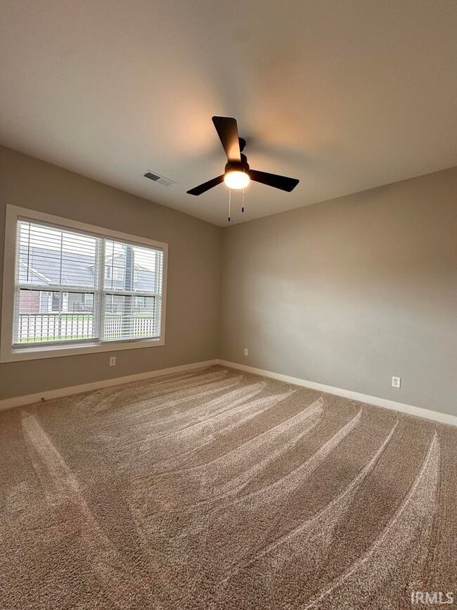 Building Photo - 3824 High Pointe Dr