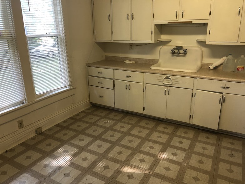 Building Photo - 2839 N 50th St