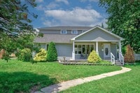 Building Photo - 2211 Shore Rd