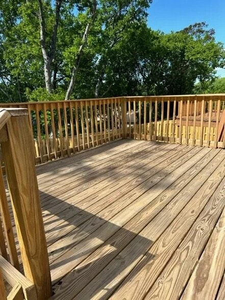 Deck left - 4347 Old Goins Rd