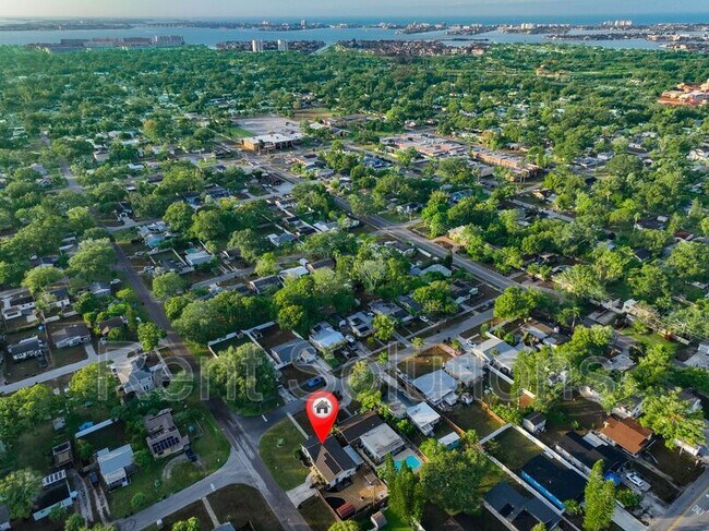 Building Photo - 5701 12th Ave S